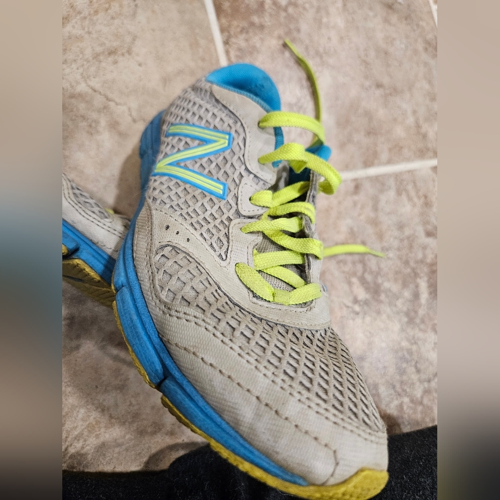 New Balance shoes - Picture 14 of 16